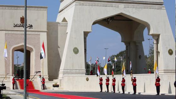 Papa Francisco hace visita histórica a Irak Papa Francisco hace visita histórica a Irak