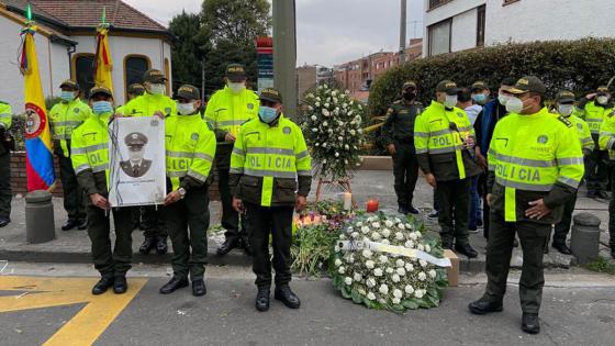 Homenaje al patrullero Edwin Caro