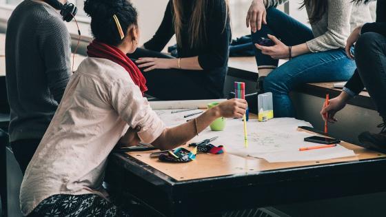Jefes introvertidos: el nuevo paradigma de 'liderazgo silencioso' Jefes introvertidos: el nuevo paradigma de 'liderazgo silencioso'