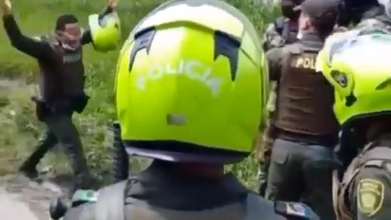 Cali: enfrentamiento entre policías por trato a manifestantes Cali: enfrentamiento entre policías por trato a manifestantes