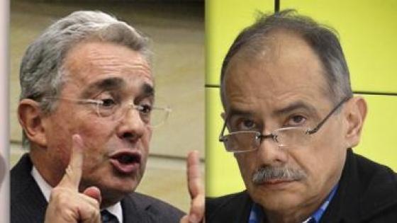 Pelea entre Uribe y Guillén tiene un nuevo capítulo Pelea entre Uribe y Guillén tiene un nuevo capítulo