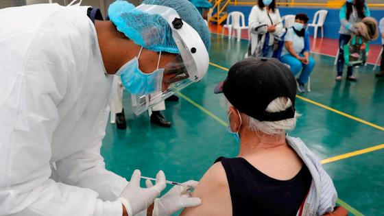 Vacunación mayores de 70 años Vacunación mayores de 70 años