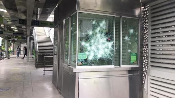 Millonarias pérdidas dejan los ataques al Metrolínea de Bucaramanga