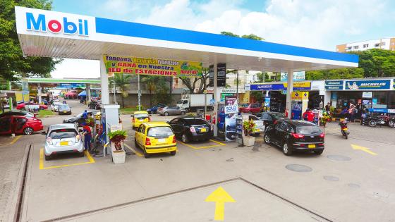 Cali se quedaría sin víveres, gasolina y agua por paro camionero Cali se quedaría sin víveres, gasolina y agua por paro camionero