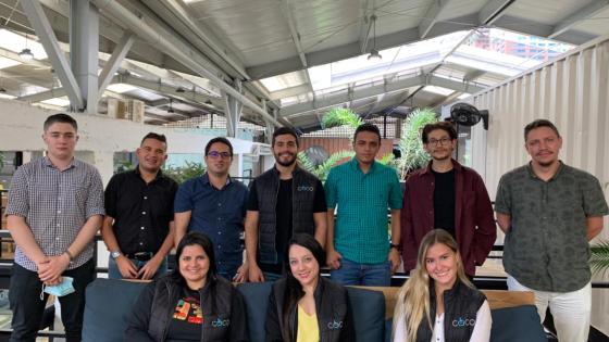 El emprendimiento colombiano que acelera la vacunación en Colombia. Emprendedores de Coco Tecnología