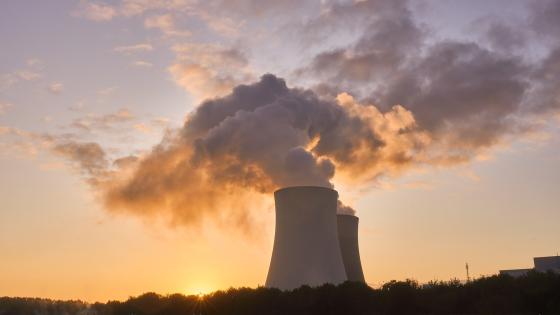 La energía nuclear podría ayudar a contrarrestar el cambio climático. 