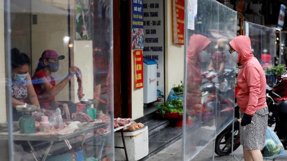 Vietnam envía a la cárcel a un hombre por propagar el covid-19.
