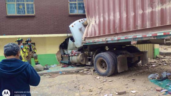 Choque de tractomula en el sur de Bogotá 