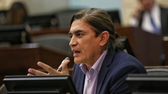 pero-gustavo-bolivar-posesion-gustavo-petro