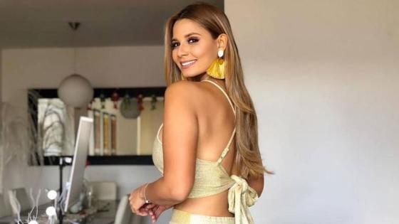 Melissa Martínez periodista fotos vestido de baño