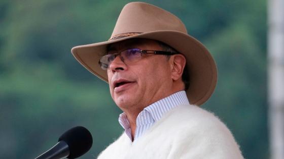 Gustavo Petro es calificado por 'The Economist' como "volátil"