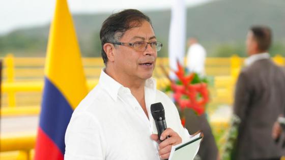 Petro asegura que salida de Ministros no se debe a cuotas políticas