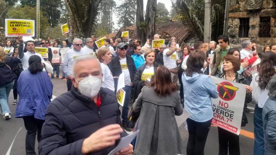 Protestas en la 7ma provocan trancones