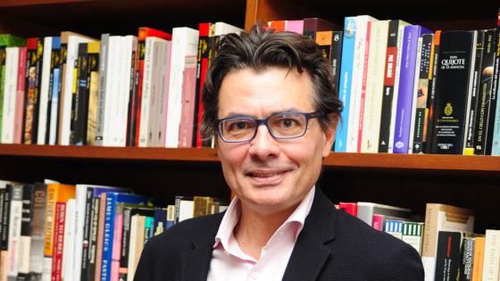 Alejandro Gaviria recibido con vitores