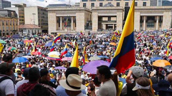 Protestas en contra de Petro