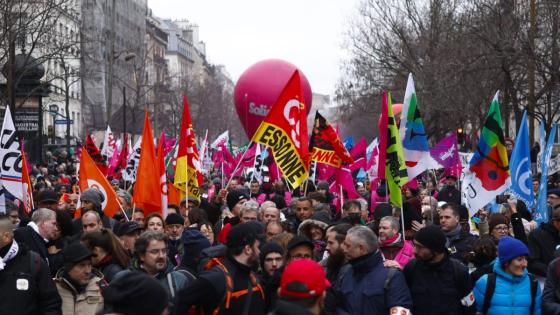 Manifestaciones en Francia deja al menos 875 detenidos