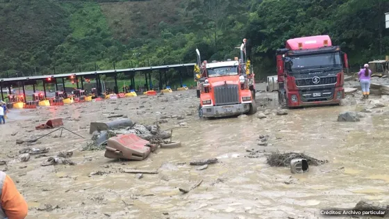 Cierre en la vía al llano