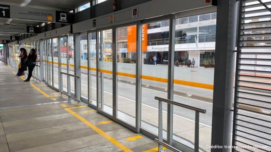 Hallan-cuerpo-de-un-hombre-en-una-estación-de-Transmilenio