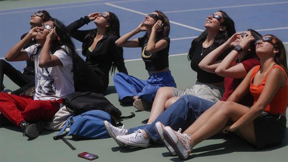 Las mejores imágenes que dejó el eclipse total de sol