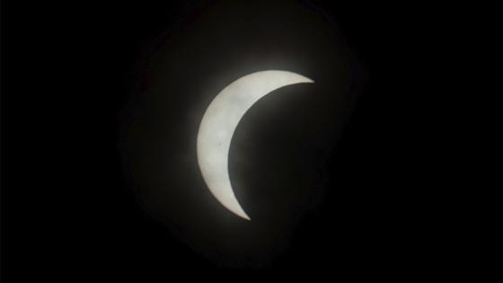 Las mejores imágenes que dejó el eclipse total de sol