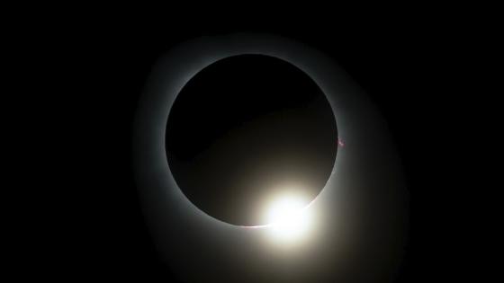 Las mejores imágenes que dejó el eclipse total de sol