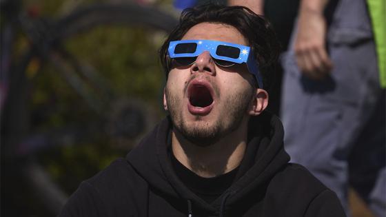 Las mejores imágenes que dejó el eclipse total de sol