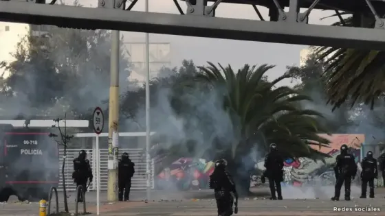 Violent riots at the National University leave several TransMilenio stations closed