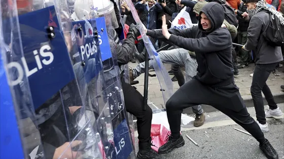 Así se viven las marchas del Día del trabajo en el mundo Así se viven las marchas del Día del trabajo en el mundo
