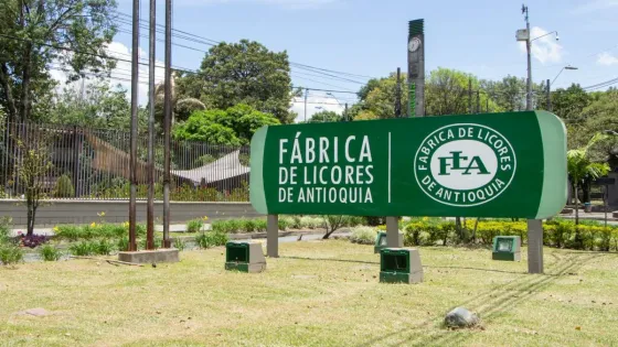 Se presenta edición especial y limitada de Aguardiente Real 24°