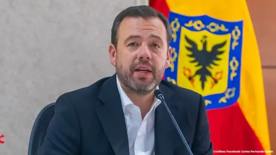 Galán-anuncia-sanciones-para-profesores