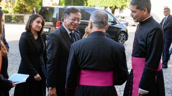 gustavo-petro-papa-leon