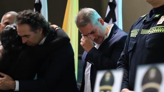 Conmemoración a policías asesinados en Amalfi. Conmemoración a policías asesinados en Amalfi.