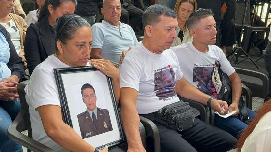 Conmemoración a policías asesinados en Amalfi. Conmemoración a policías asesinados en Amalfi.