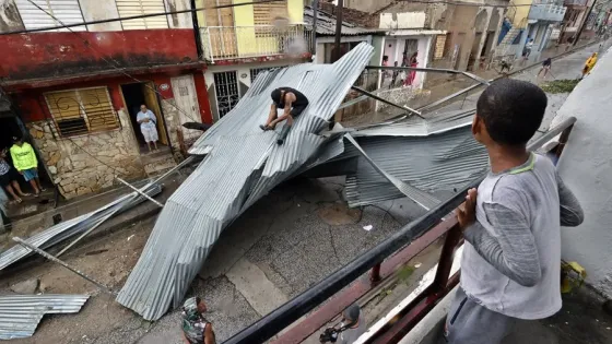 Cuba enfrentará apagones en más de la mitad del país por daños del huracán Melissa.