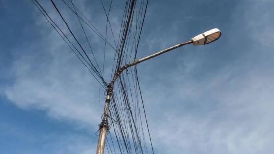 Más de 22.236 luminarias han sido robadas o vandalizadas en Bogotá.