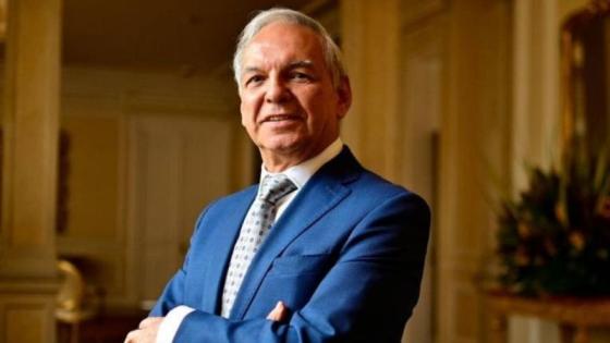 El exministro sufrió una descompensación por baja presión arterial