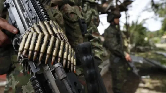 Más de 170.000 personas viven confinadas por la violencia en Colombia