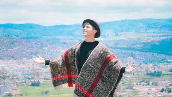 Influencer reconstruye vivienda y la entrega a familia afectada por ola invernal en Montería