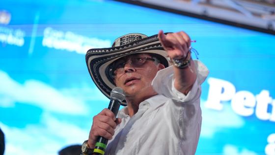 Petro da por ganador a Sánchez en Perú antes de los resultad