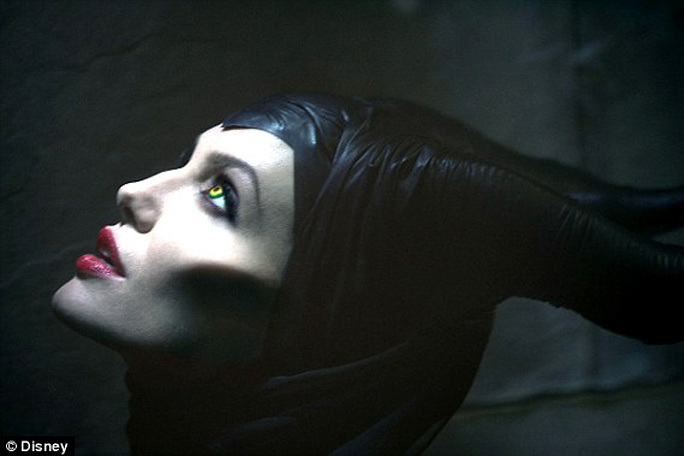 Angelina Jolie, una bruja malvada