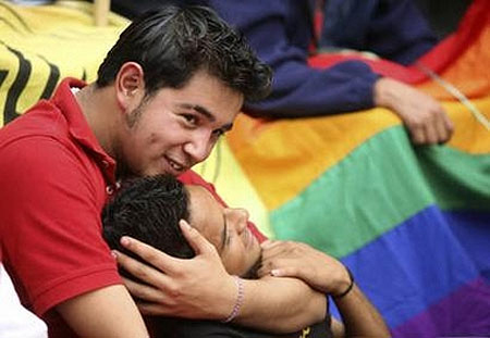 El congreso se autocritica por su decisión en matrimonio gay