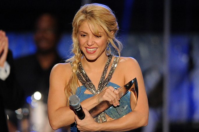 Shakira rechaza demanda millonaria