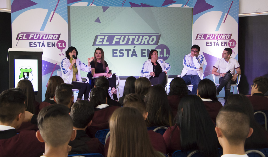 El Futuro está en T.I. llega a más jóvenes de Bogotá