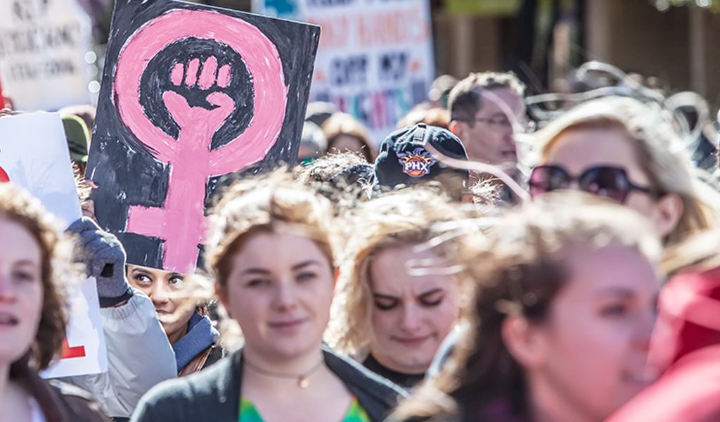Piden fortalecer leyes para prevenir feminicidios