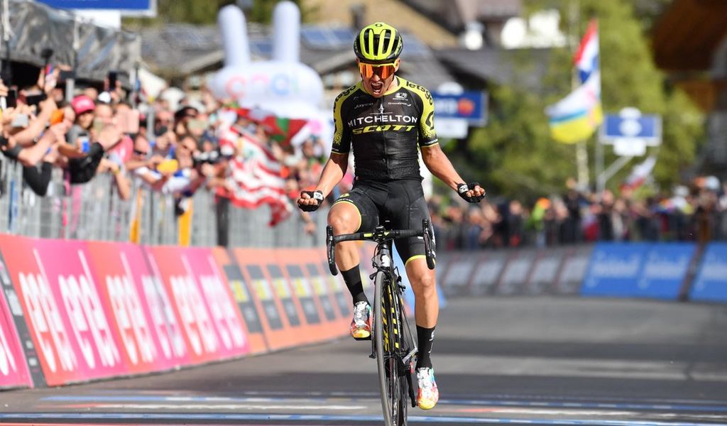 Esteban Chaves con su nueva bicicleta se suma a La Vuelta