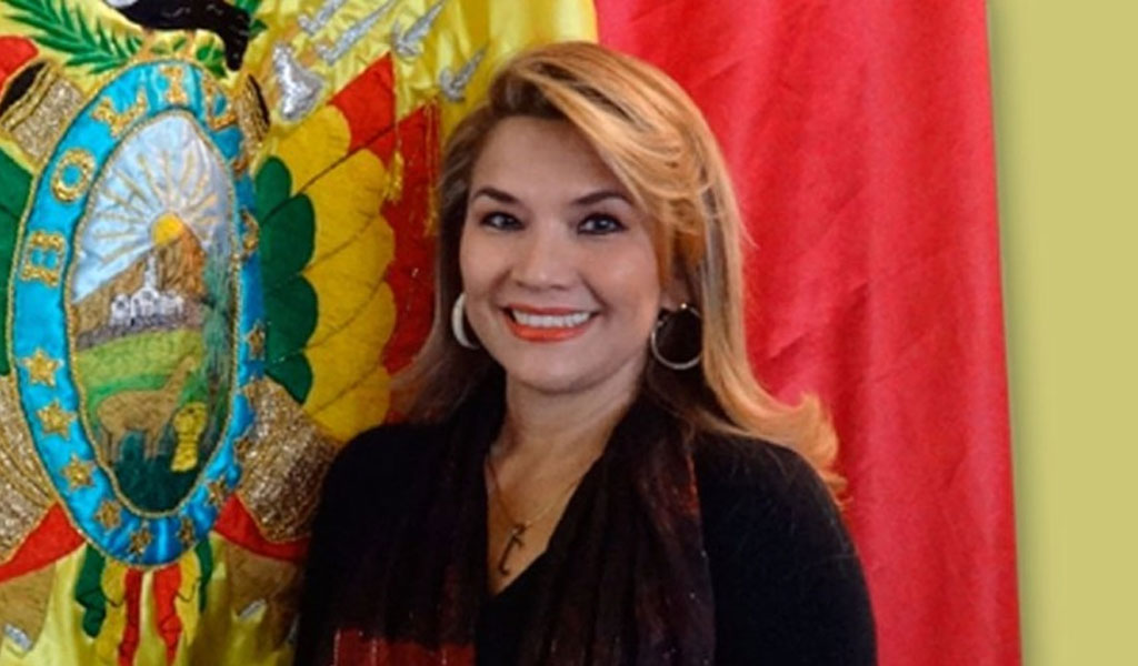 Presidenta de facto de Bolivia promulgará la ley de elecciones