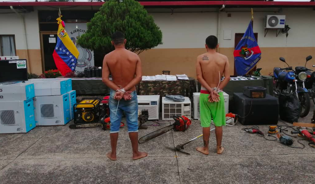 Capturan presuntos paramilitares colombianos en Venezuela