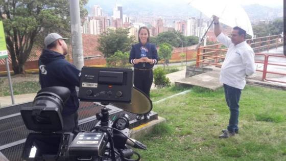 Érika Zapata: la periodista paisa que llegó pisando duro a Caracol TV
