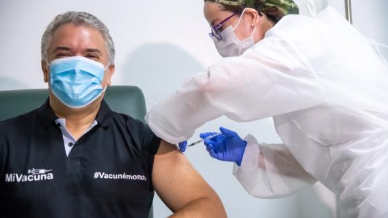 Presidente Duque recibió la primera dosis de la vacuna contra el Covid
