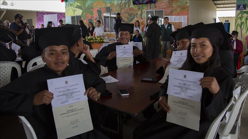 Universidad colombiana otorga 44 cupos a excombatientes